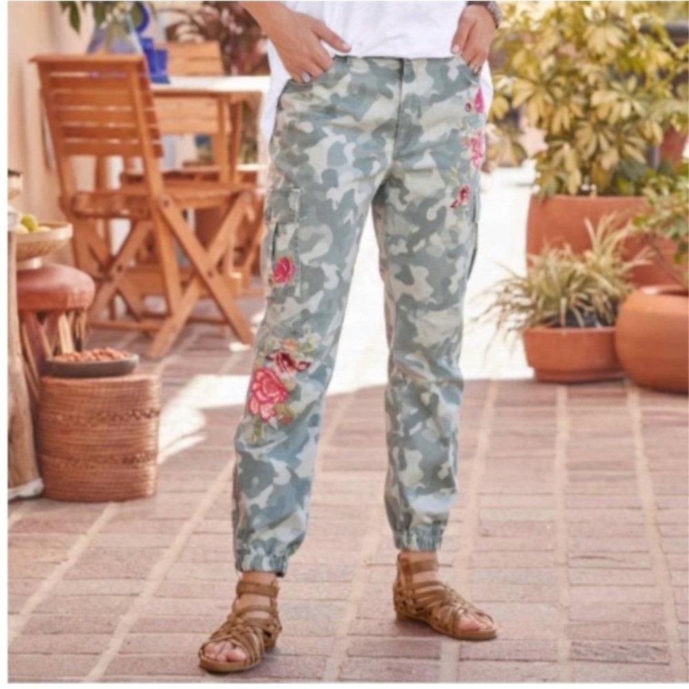 Sundance Desert Rose Embroidered Camo Pants